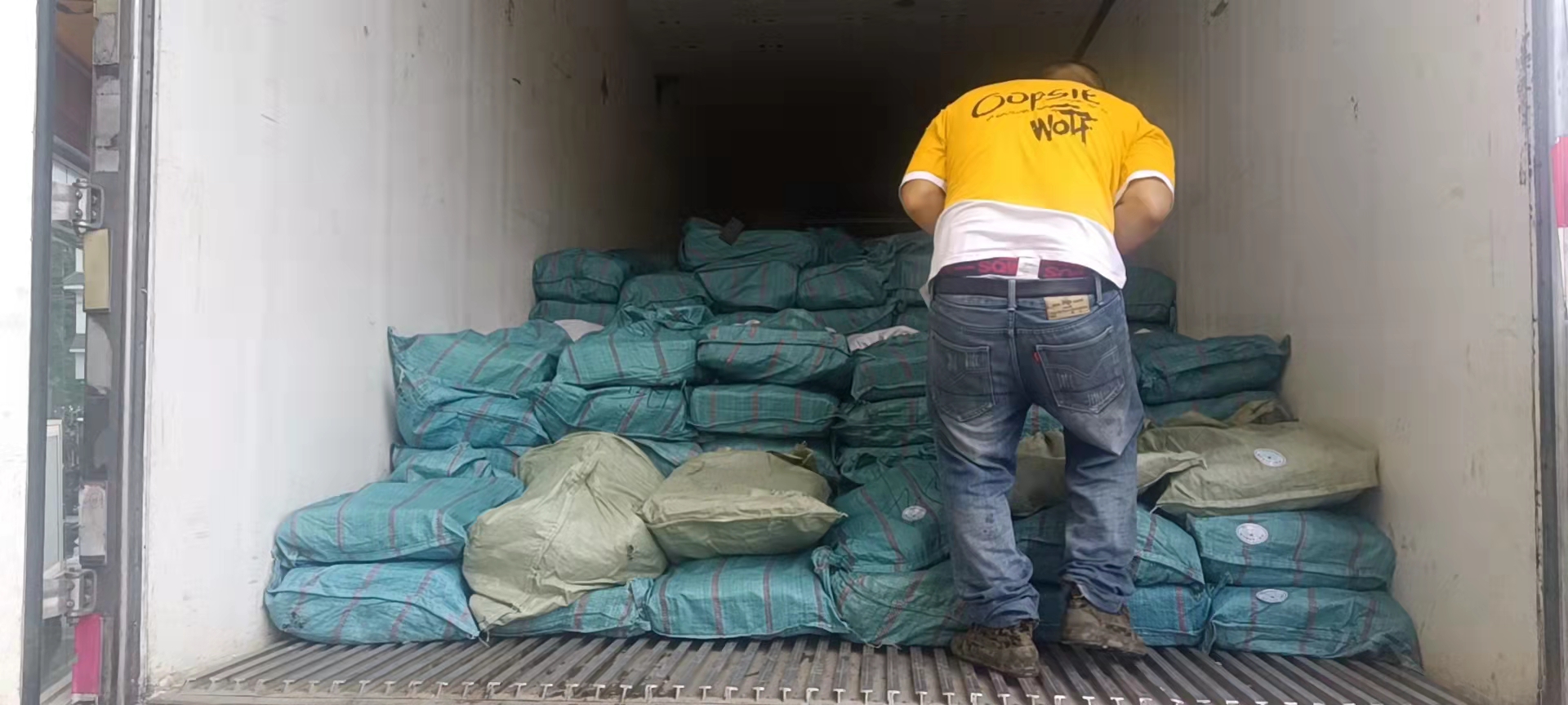 原切凍品牛骨 原切凍品牛骨